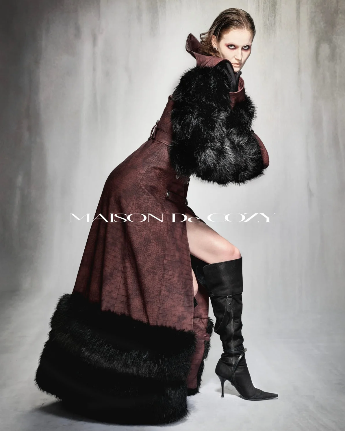 SCARLET GOWN - Image 7